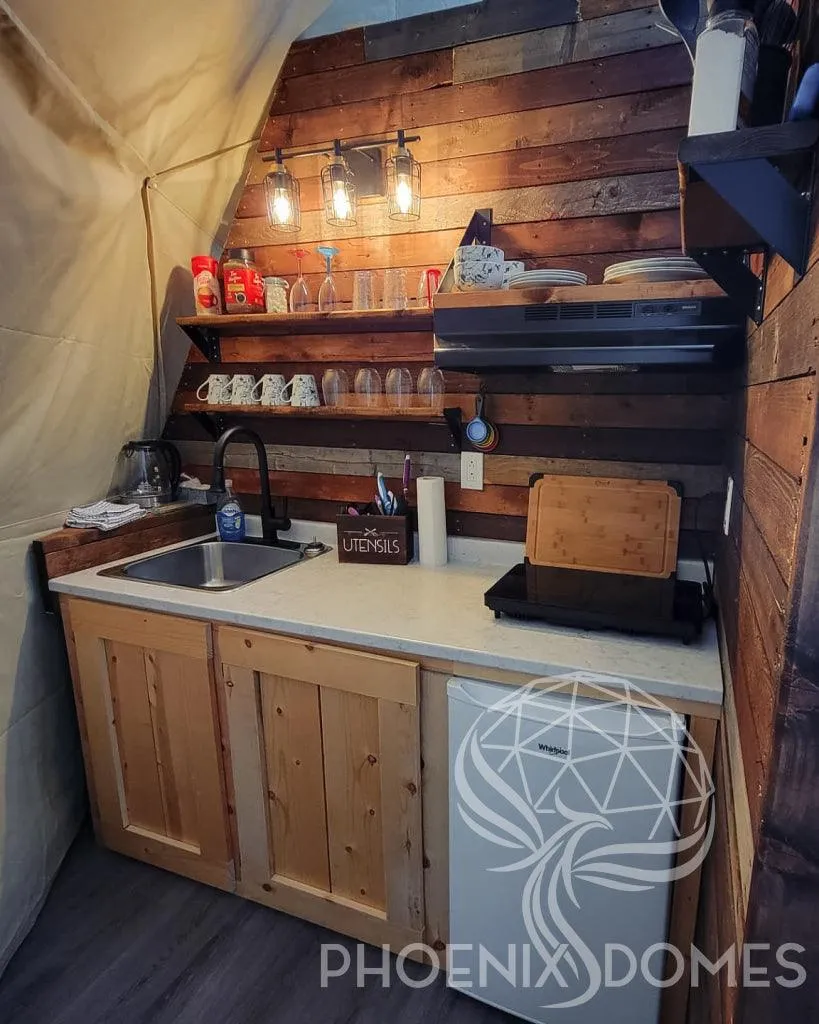 4-Season DELUXE Glamping Package Dome - 20'/6m - Phoenix Domes