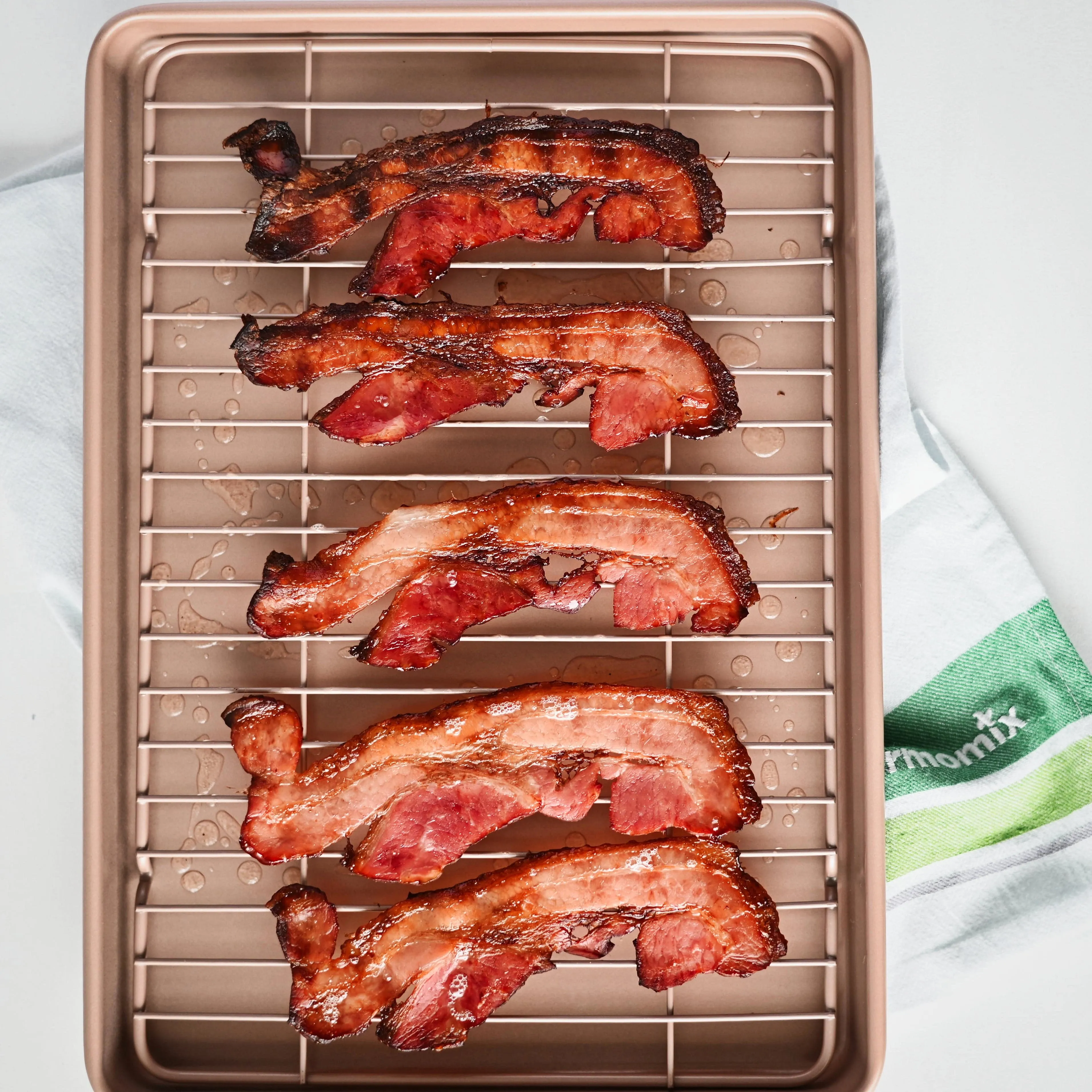Medium Oven Tray, Rack and Liner Bundle