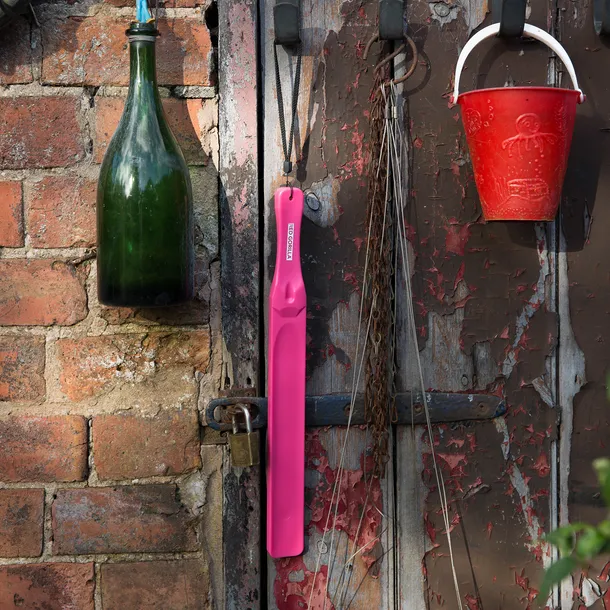 Red Gorilla Feed Stirrer