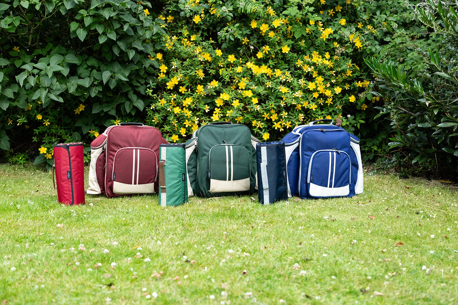 Super Deluxe Picnic Backpack Hamper for Four People with Matching Picnic Blanket