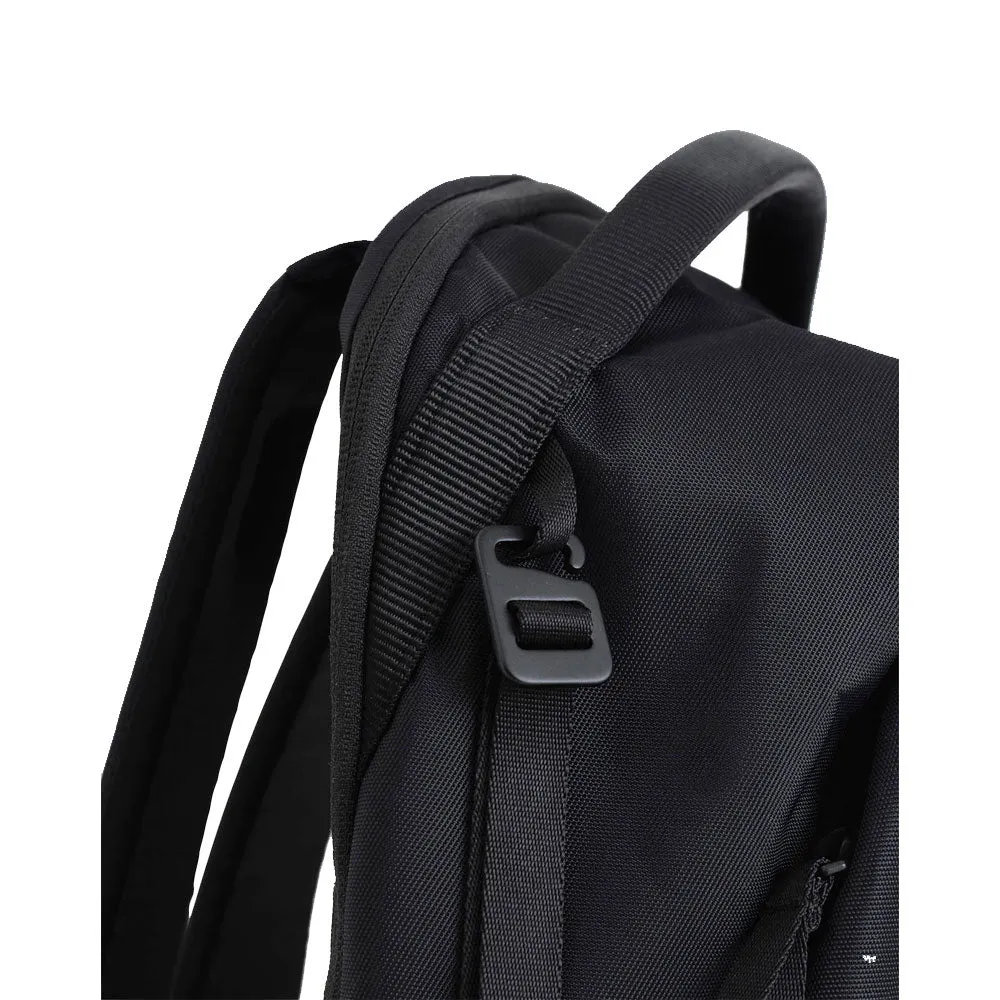 Urth : Norite 24L Backpack  : Black