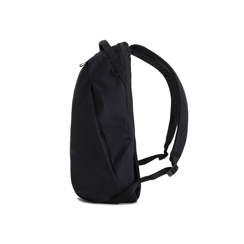 Urth : Norite 24L Backpack  : Black
